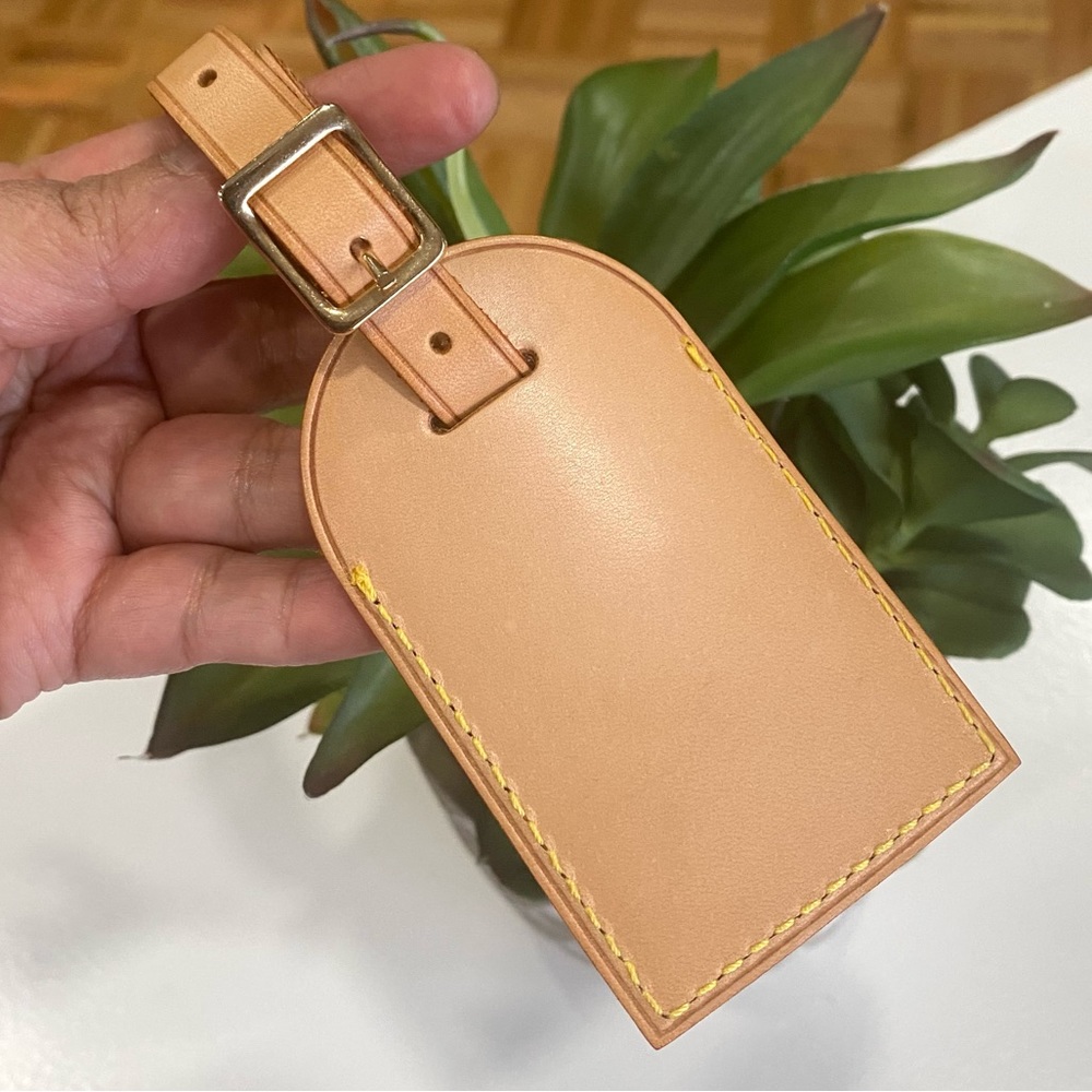 ❤️authentic lv - image 3